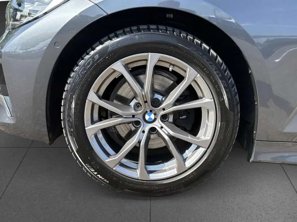 BMW 320 d xDr Tour Luxury Line St&Go StdHz H/K RFK 12/2019-photo-16