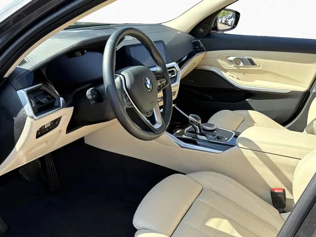 BMW 320 d xDr Tour Luxury Line St&Go StdHz H/K RFK 12/2019-photo-17