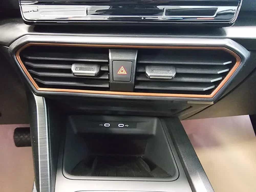 Cupra Formentor Mirror-link,Klimaautomatik,PDC,LED 01/2024-photo-9