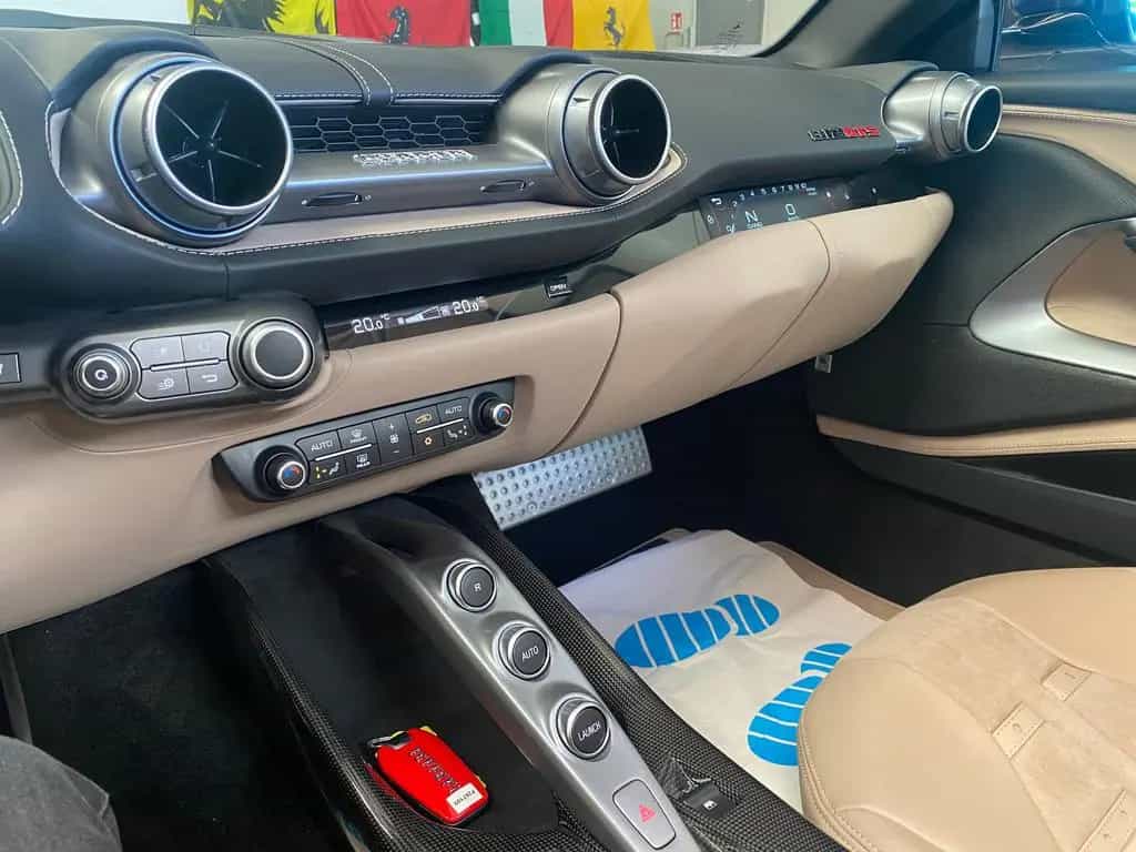 Ferrari 812 GTS*NEU*280 km*BRD*CARBON*LIFT*ADAS*MWST!!! 06/2021-photo-10