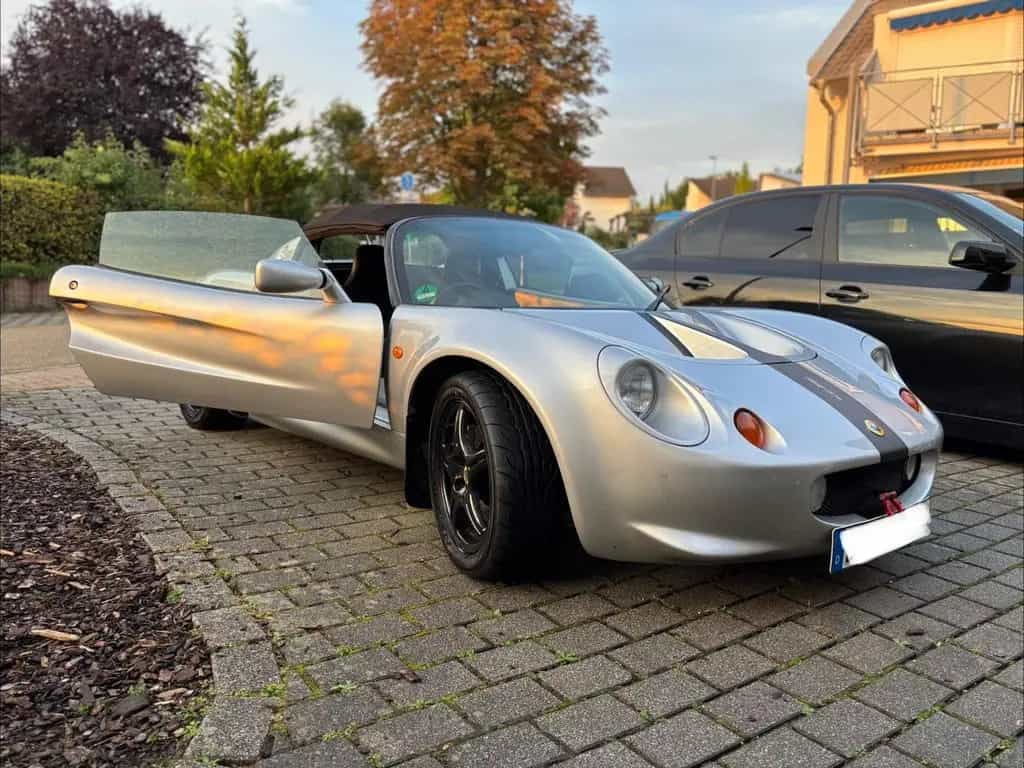 Lotus Elise S1 RHD 06/2000-photo-2