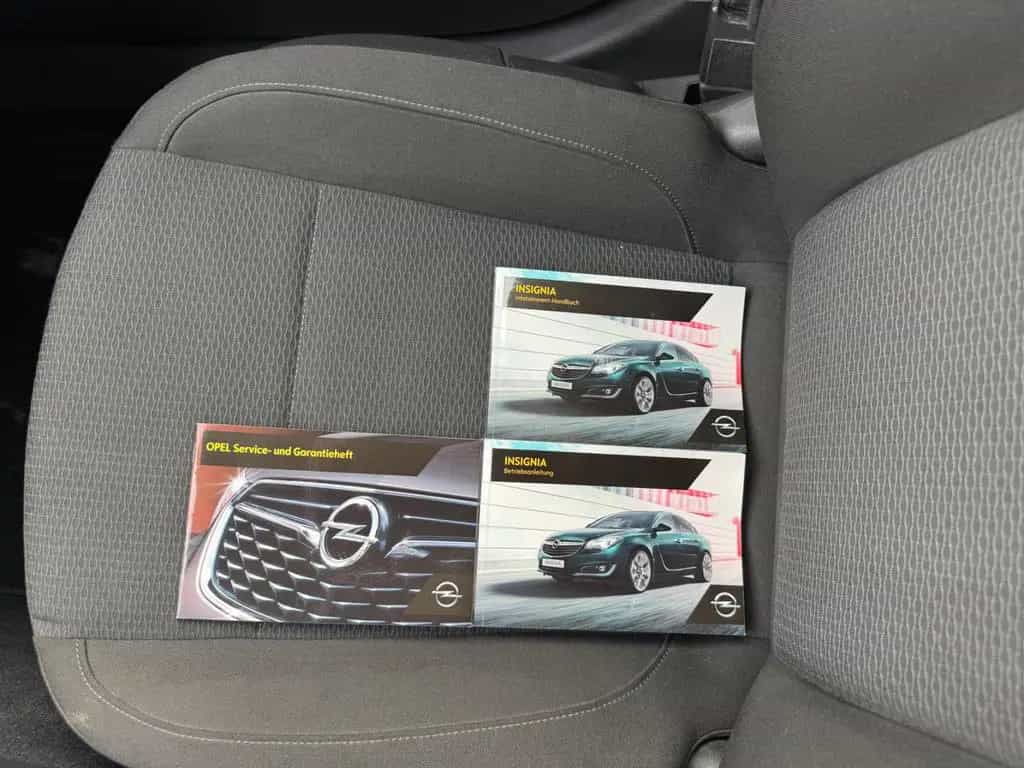 Opel Insignia 2.0 Turbo TÜVNEU*1Hand*Autom*Klima*Navi 04/2017-photo-1