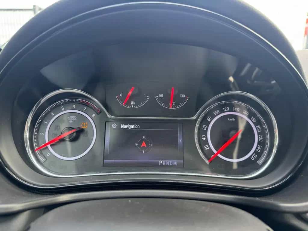 Opel Insignia 2.0 Turbo TÜVNEU*1Hand*Autom*Klima*Navi 04/2017-photo-21