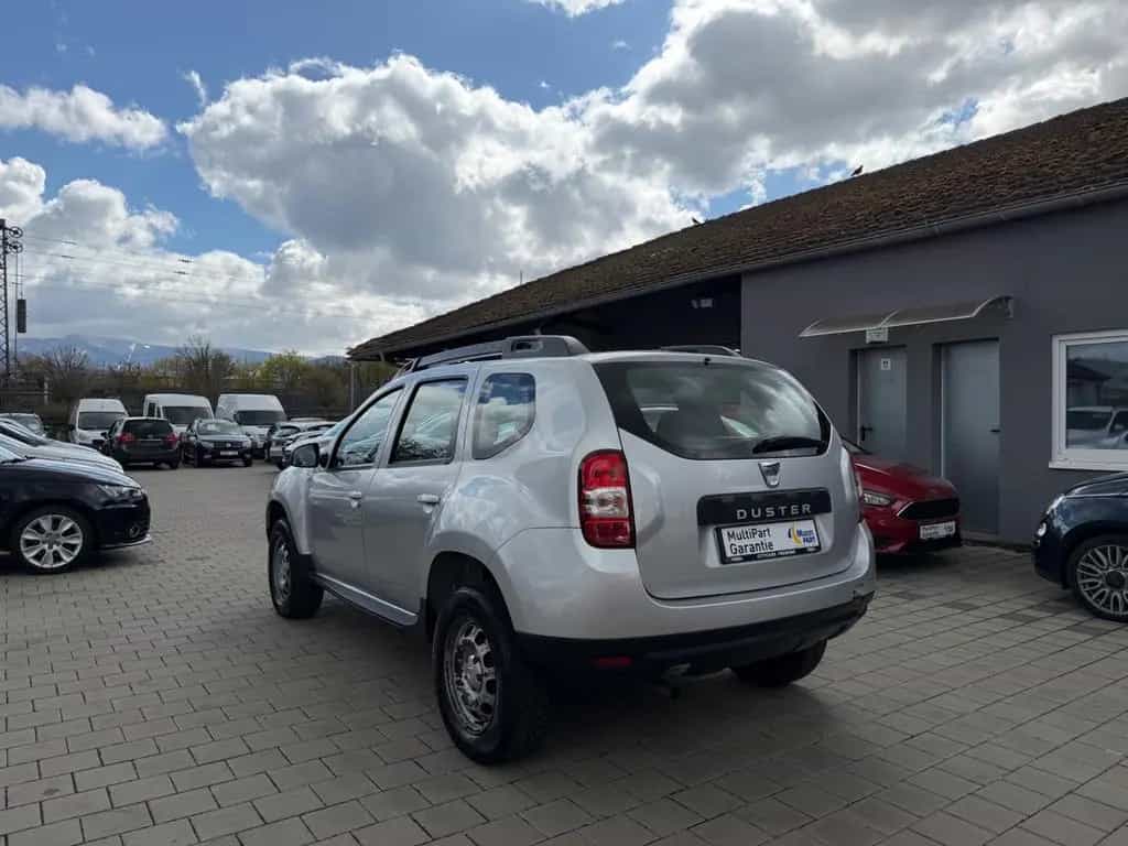 Dacia Duster I Laureate 4x2 GARANTIE-SERVICE & TÜV NEU 12/2016-photo-4