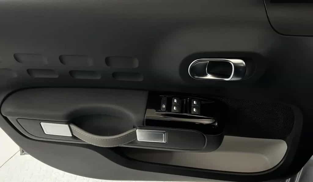 Citroën C3 Feel Pack 1,2-81 kW 12V e-THP*Assistenzsystem 01/2022-photo-14