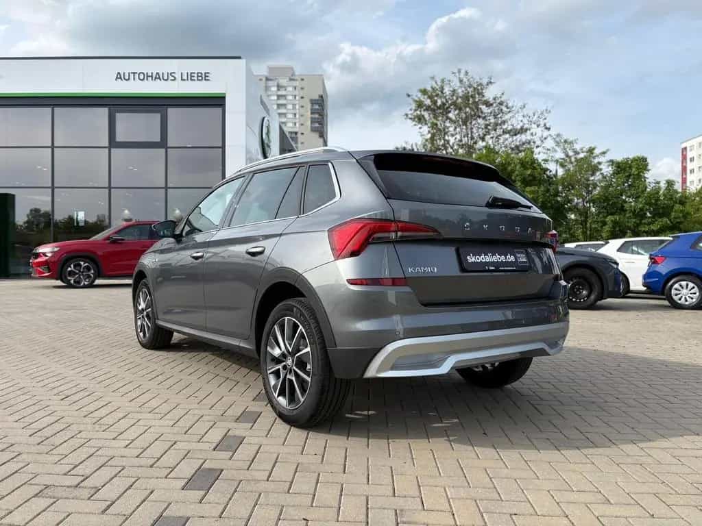 Skoda Kamiq SCOUTLINE 1.5TSI DSG SMARTLINK+ACC+KESSY 09/2023-photo-2