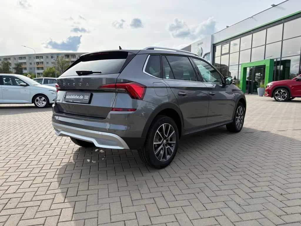 Skoda Kamiq SCOUTLINE 1.5TSI DSG SMARTLINK+ACC+KESSY 09/2023-photo-3