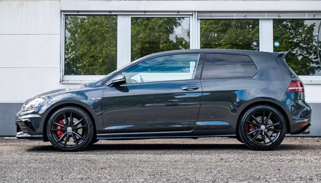 Volkswagen Golf GTI Clubsport *Schalensitze*1.Hand*ACC*DCC 12/2016-photo-4