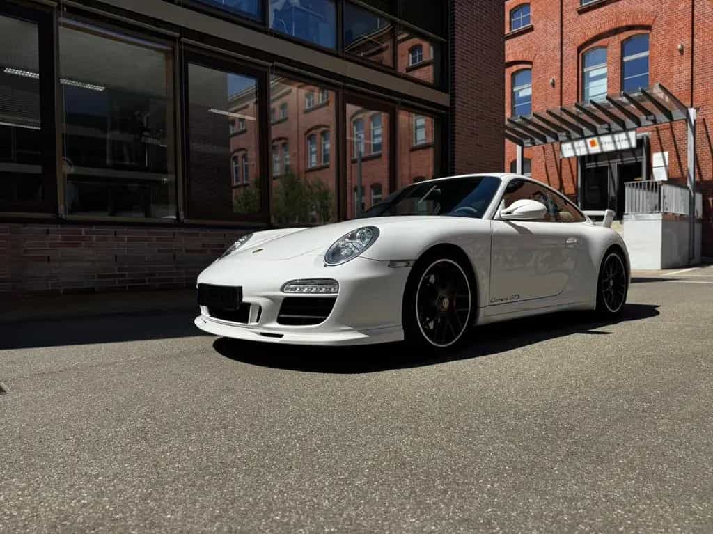 Porsche 997 Carrera GTS Aero Kit gute Historie 05/2011-photo-17