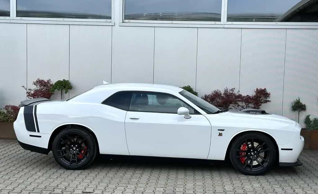Dodge Challenger 6,4 SRT Shaker*Scat Pack*6.Gang*Leder 09/2020-photo-2