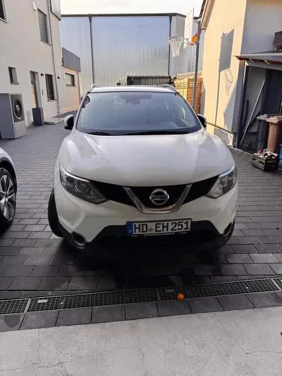 Nissan Qashqai Acenta 1,2i Automatik Navi,SH 08/2015-photo-0