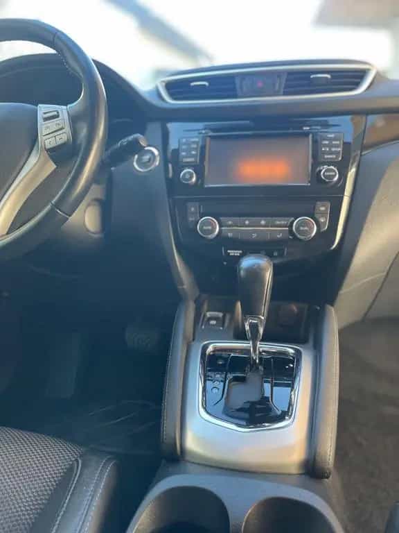 Nissan Qashqai Acenta 1,2i Automatik Navi,SH 08/2015-photo-4