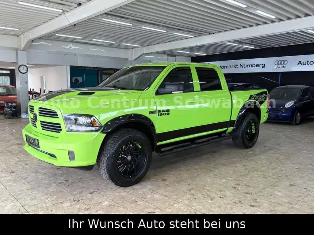 Dodge RAM 5.7 Hemi Crew Cab Sport Green Beast 4X4 LPG 09/2017-photo-1