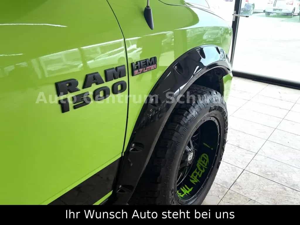 Dodge RAM 5.7 Hemi Crew Cab Sport Green Beast 4X4 LPG 09/2017-photo-12