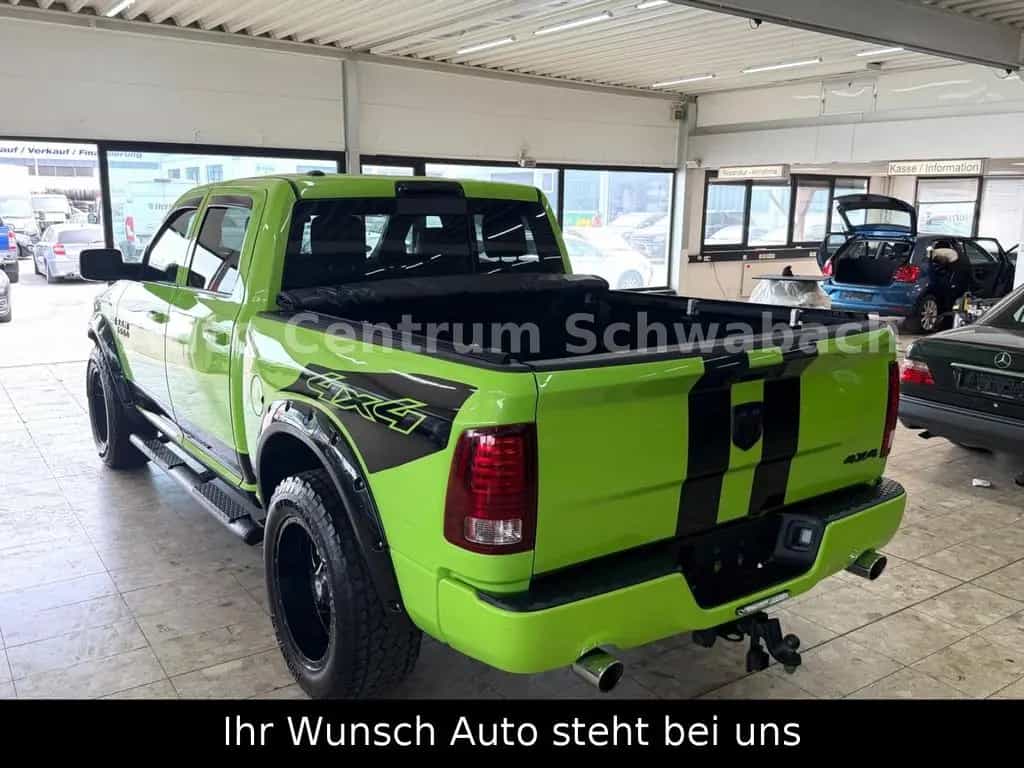 Dodge RAM 5.7 Hemi Crew Cab Sport Green Beast 4X4 LPG 09/2017-photo-16