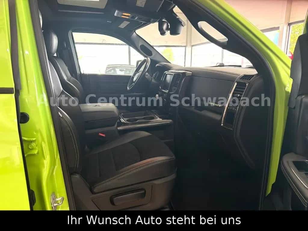 Dodge RAM 5.7 Hemi Crew Cab Sport Green Beast 4X4 LPG 09/2017-photo-23