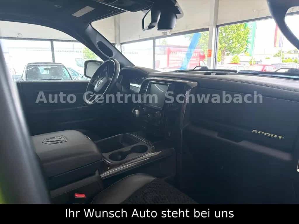 Dodge RAM 5.7 Hemi Crew Cab Sport Green Beast 4X4 LPG 09/2017-photo-24