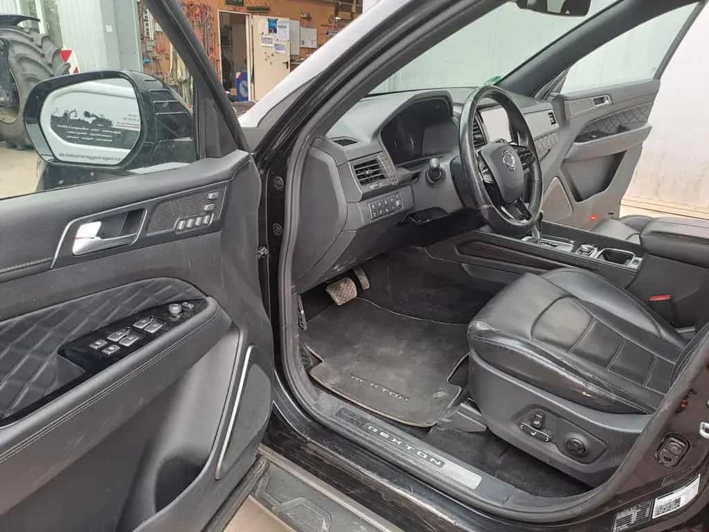 Ssangyong Rexton 2.2 Diesel e-XDi 220 Sapphire 4WD AT ... 12/2019-photo-1