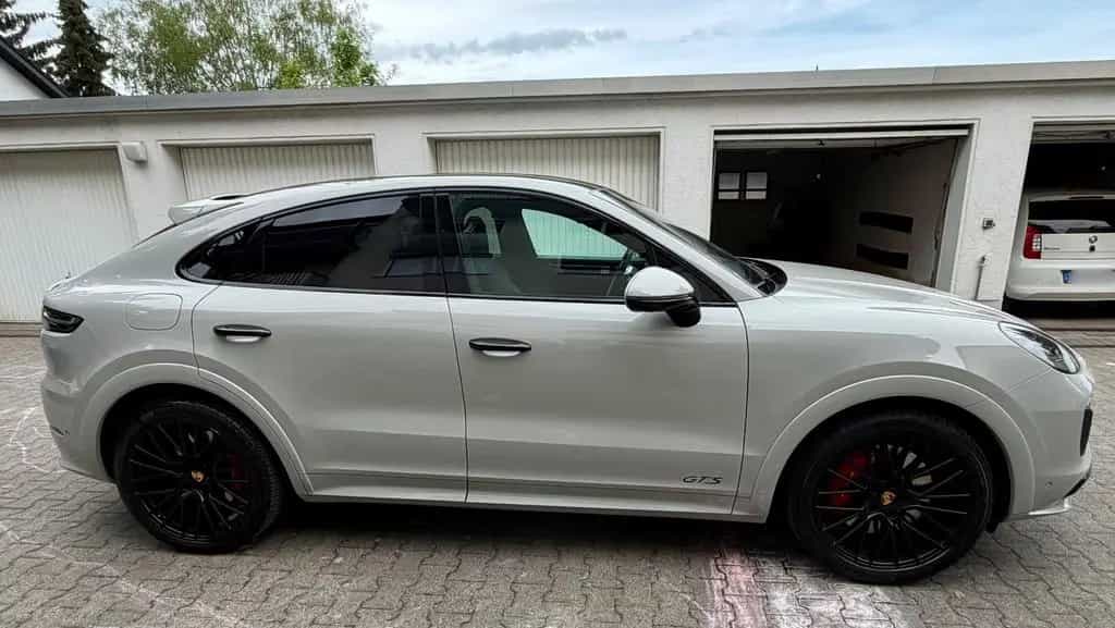 Porsche Cayenne 4.0 V8 GTS Bose Approved 10/26, 8-Fach 10/2021-photo-1