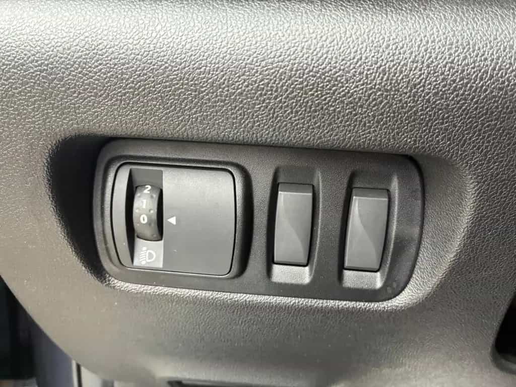 Renault Kadjar LIMITED Deluxe TCe 140 GPF +Winterräder++ 11/2020-photo-23