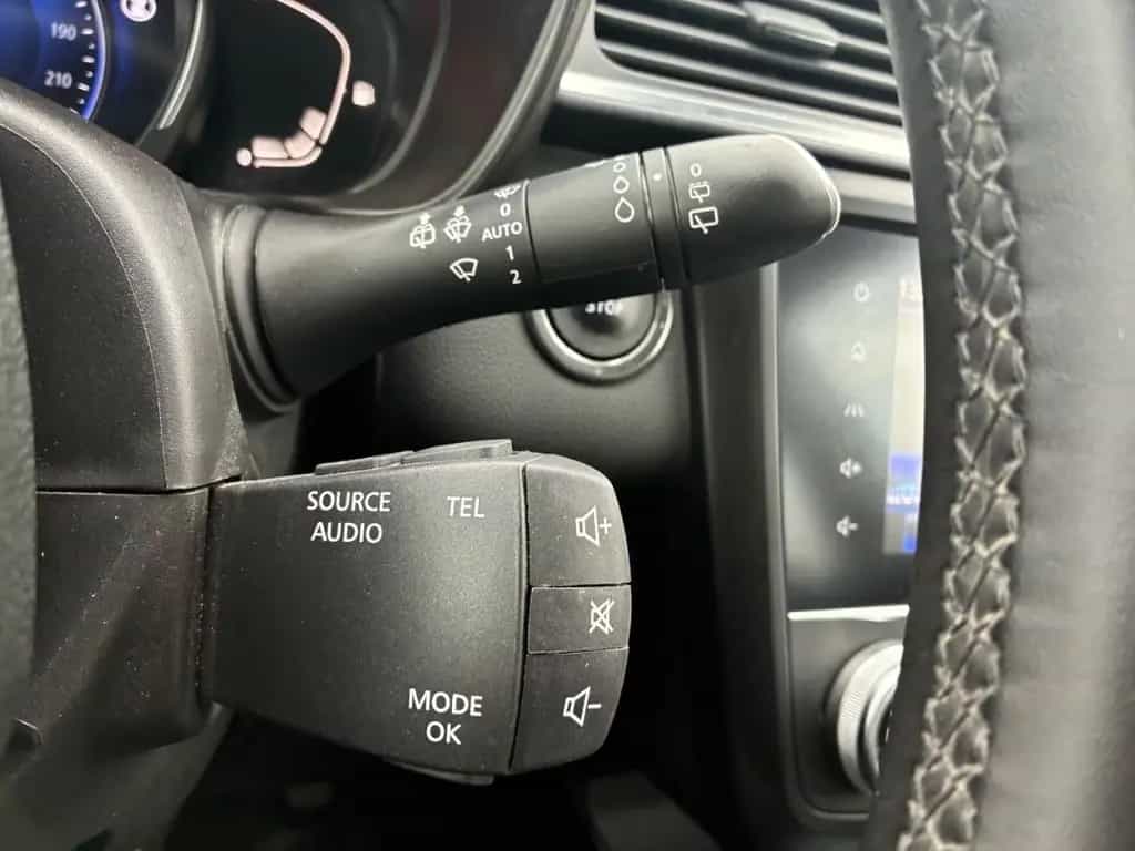 Renault Kadjar LIMITED Deluxe TCe 140 GPF +Winterräder++ 11/2020-photo-28