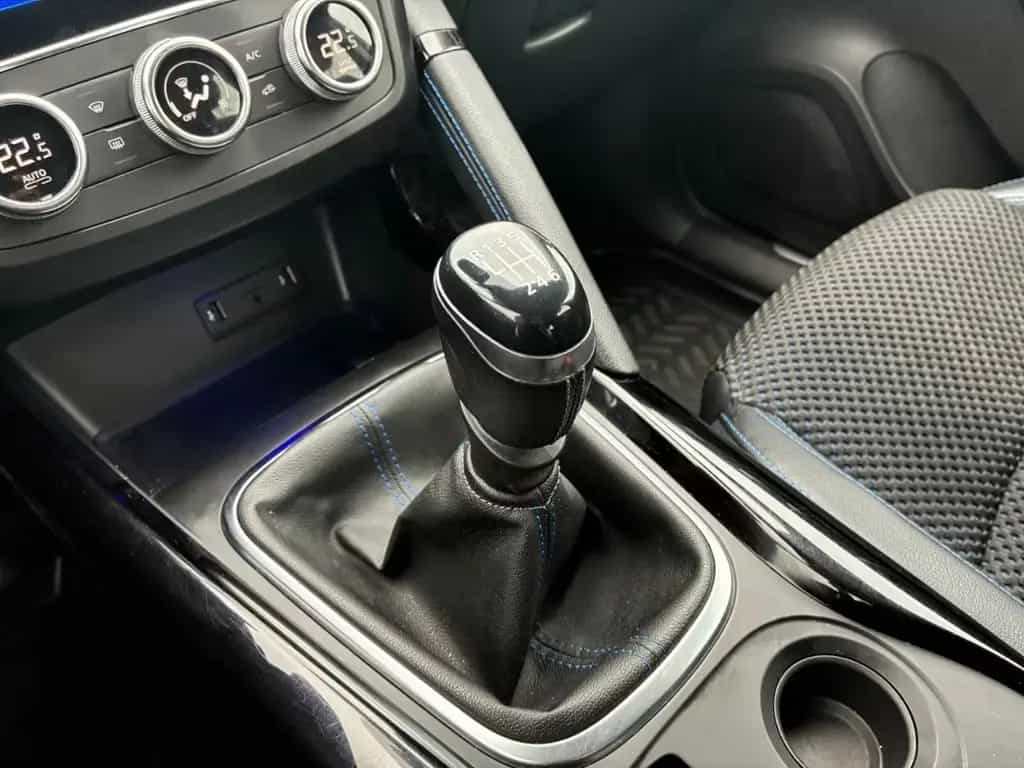 Renault Kadjar LIMITED Deluxe TCe 140 GPF +Winterräder++ 11/2020-photo-37