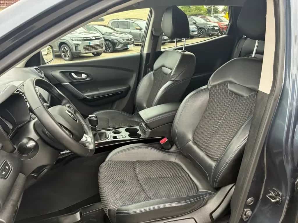 Renault Kadjar LIMITED Deluxe TCe 140 GPF +Winterräder++ 11/2020-photo-47