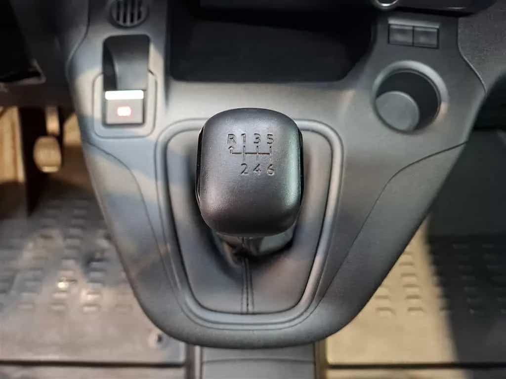 Peugeot Partner Kasten Premium 1.5 BlueHDI Sortimo 10/2022-photo-14