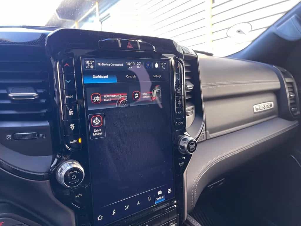 Dodge RAM 03/2022-photo-23