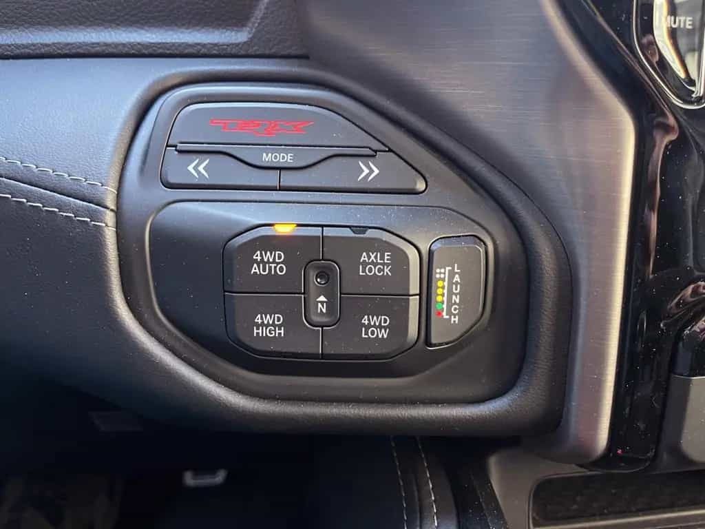 Dodge RAM 03/2022-photo-25