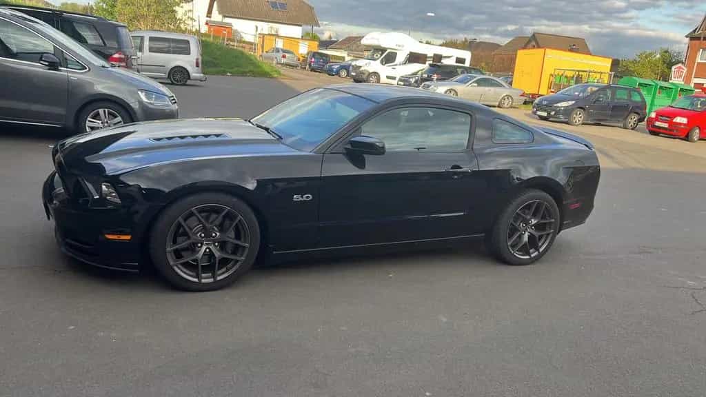 Ford Mustang 05/2012-photo-8
