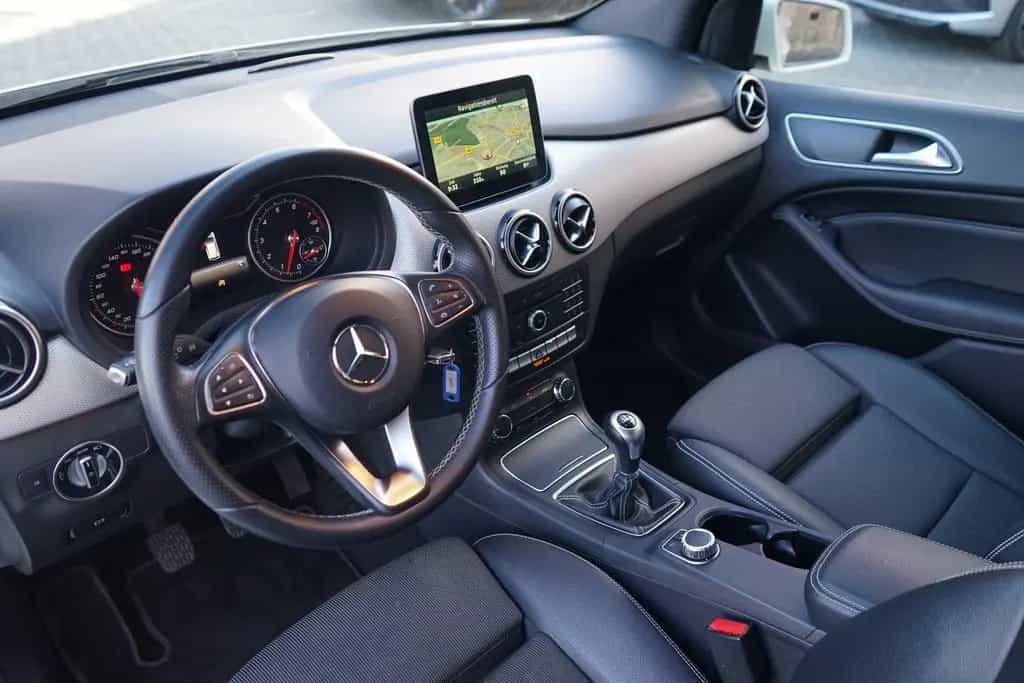 Mercedes-Benz B 200 B200 Urban LED Klima Navi Sitzheizung PDC AHK 07/2016-photo-25
