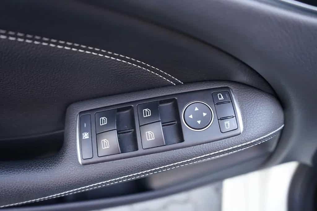 Mercedes-Benz B 200 B200 Urban LED Klima Navi Sitzheizung PDC AHK 07/2016-photo-30