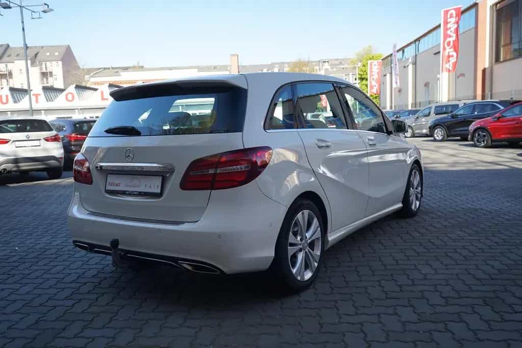 Mercedes-Benz B 200 B200 Urban LED Klima Navi Sitzheizung PDC AHK 07/2016-photo-5