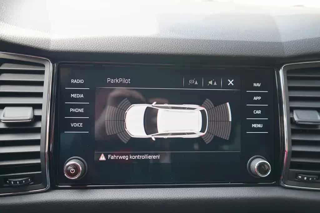 Skoda Kodiaq 1.5 TSI Style LED Navi SmartLink DAB AHK 12/2019-photo-13