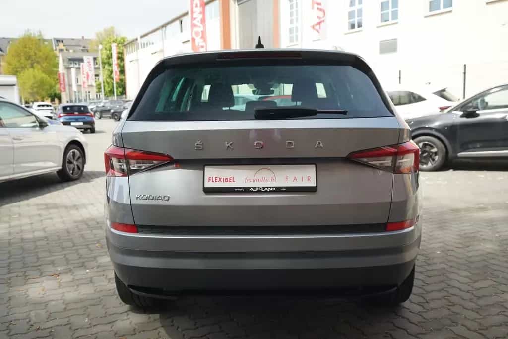 Skoda Kodiaq 1.5 TSI Style LED Navi SmartLink DAB AHK 12/2019-photo-4