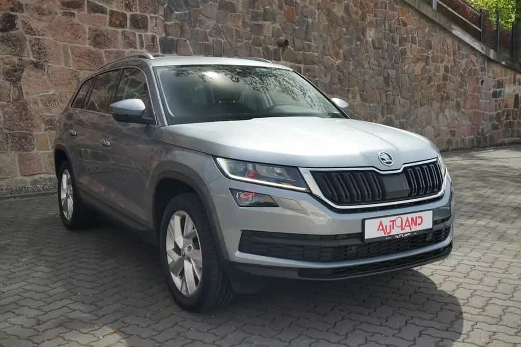 Skoda Kodiaq 1.5 TSI Style LED Navi SmartLink DAB AHK 12/2019-photo-7