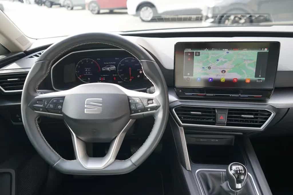 Seat Leon 1.5 TSI Style LED Navi ACC FullLink Kamera 03/2022-photo-10