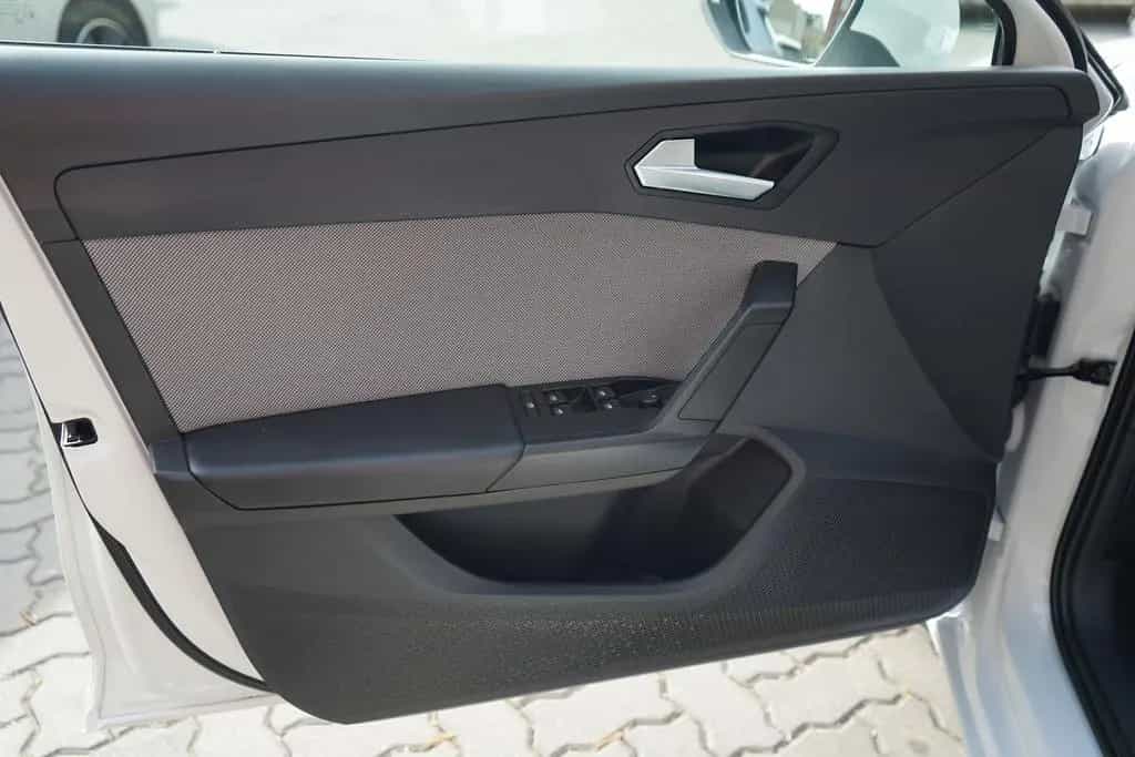 Seat Leon 1.5 TSI Style LED Navi ACC FullLink Kamera 03/2022-photo-23