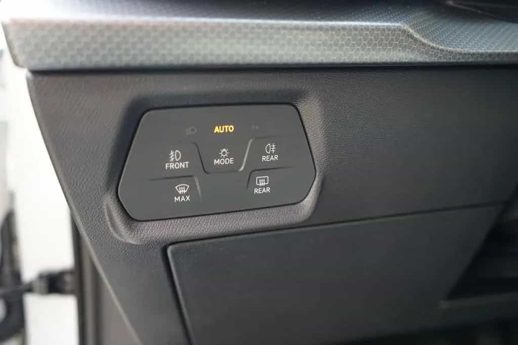 Seat Leon 1.5 TSI Style LED Navi ACC FullLink Kamera 03/2022-photo-25