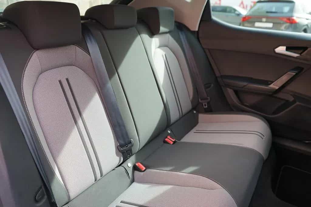 Seat Leon 1.5 TSI Style LED Navi ACC FullLink Kamera 03/2022-photo-29