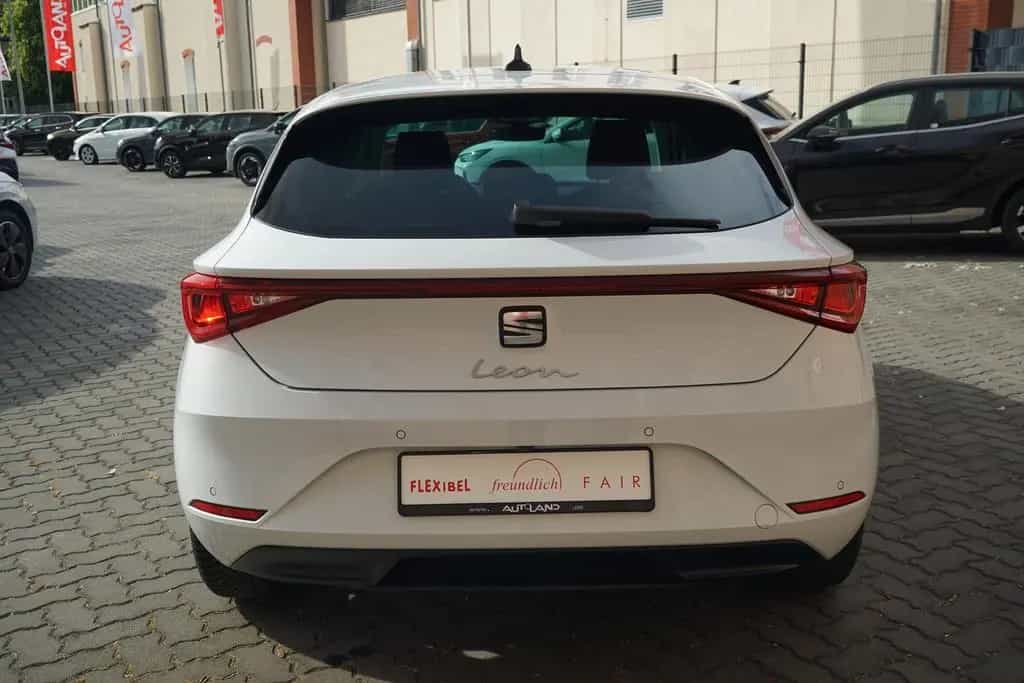 Seat Leon 1.5 TSI Style LED Navi ACC FullLink Kamera 03/2022-photo-4