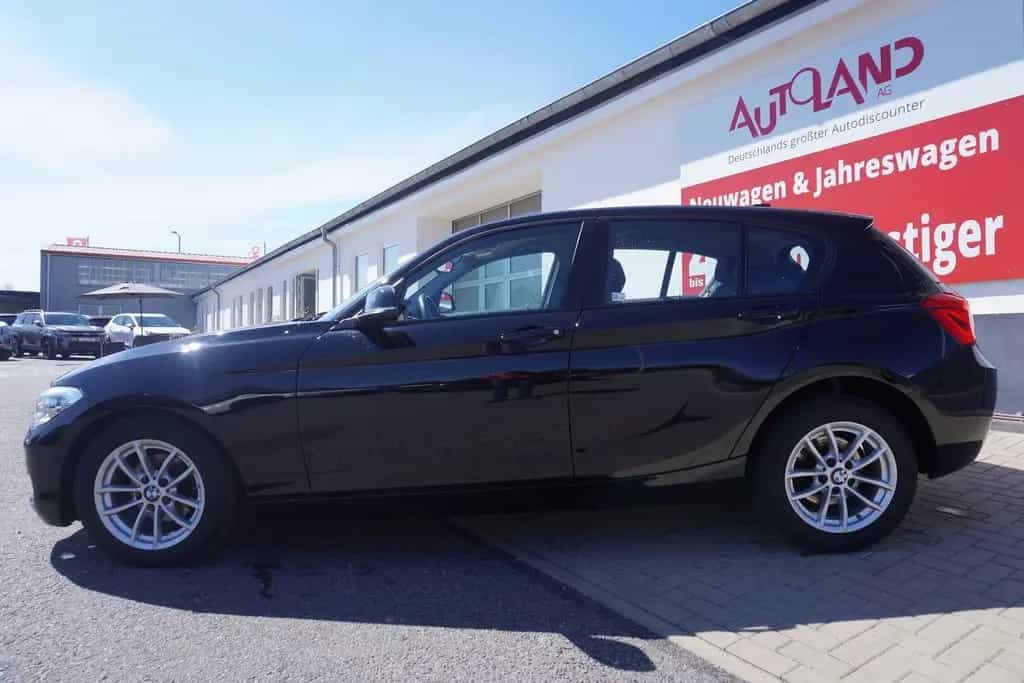 BMW 1 Series 118i Advantage LED SHZ PDC Tempomat 06/2019-photo-2