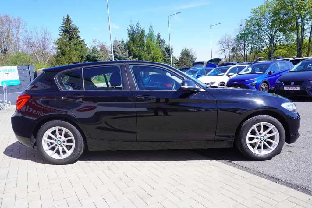 BMW 1 Series 118i Advantage LED SHZ PDC Tempomat 06/2019-photo-4
