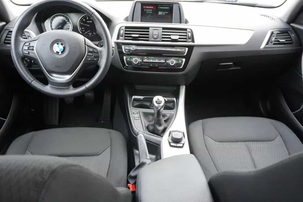 BMW 1 Series 118i Advantage LED SHZ PDC Tempomat 06/2019-photo-8