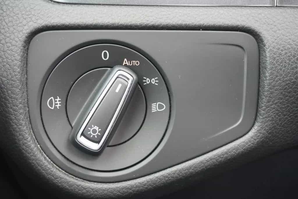 Volkswagen Golf VII 1.0 R-Line Klimaaut. LED Tempomat SHZ 07/2017-photo-21