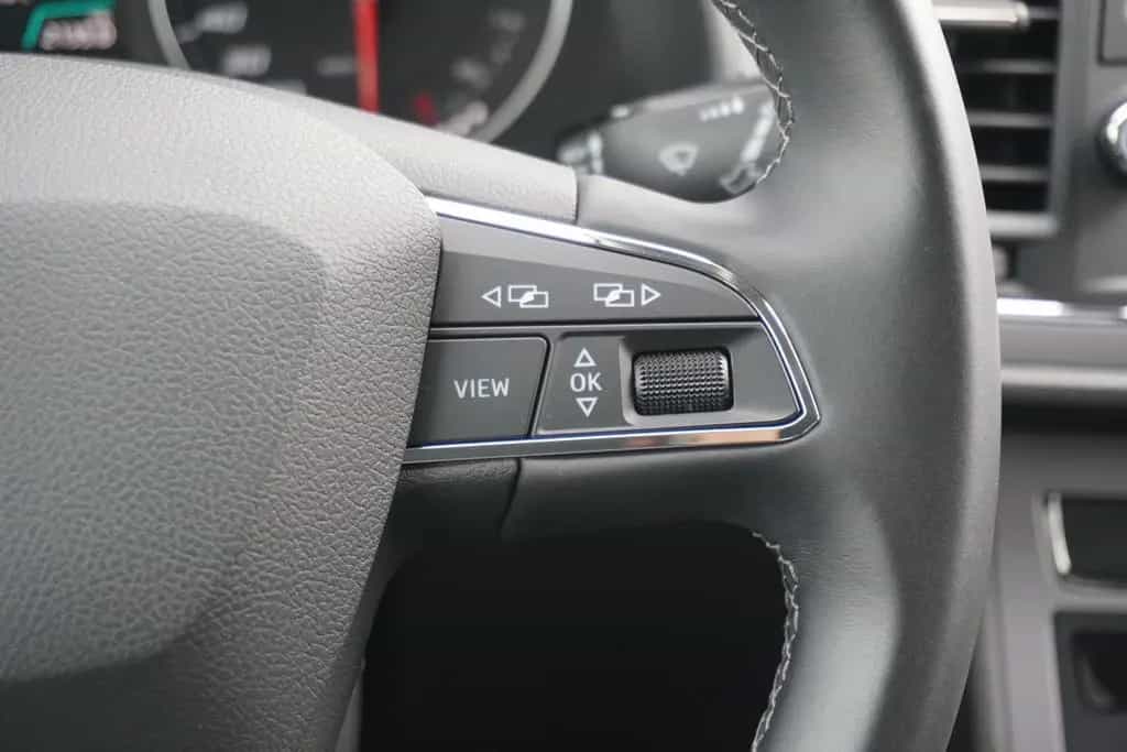 Seat Leon ST 1.5 Xcellence LED Navi Beats DAB Kamera 03/2019-photo-13
