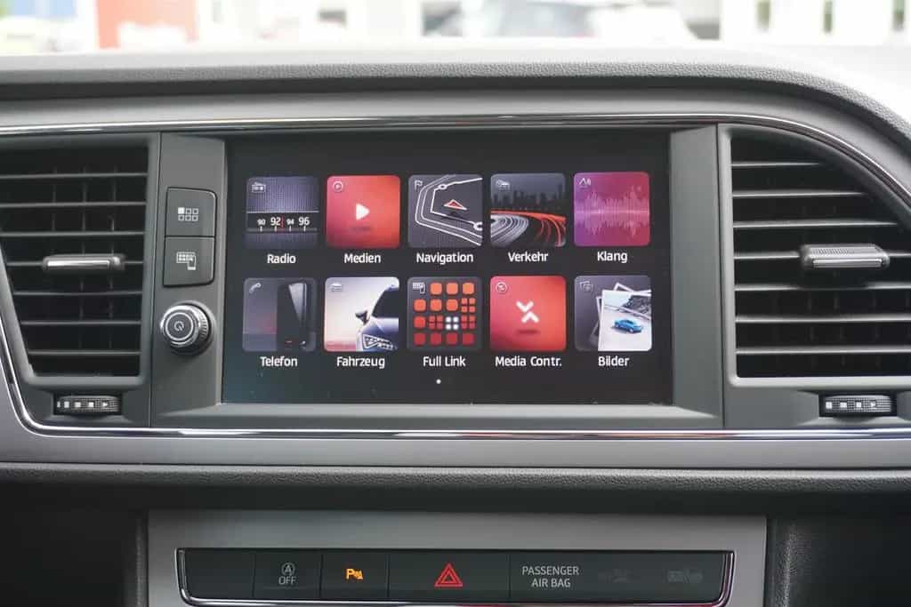 Seat Leon ST 1.5 Xcellence LED Navi Beats DAB Kamera 03/2019-photo-15
