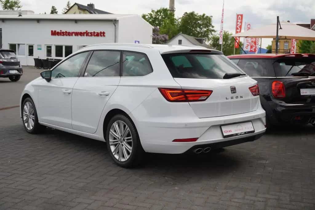 Seat Leon ST 1.5 Xcellence LED Navi Beats DAB Kamera 03/2019-photo-2
