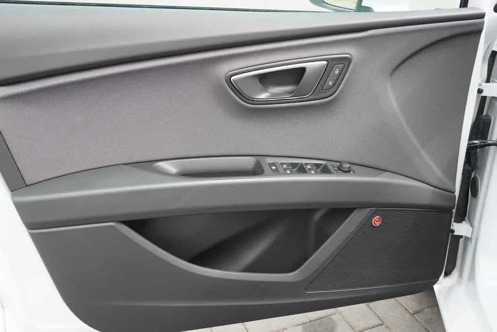 Seat Leon ST 1.5 Xcellence LED Navi Beats DAB Kamera 03/2019-photo-22